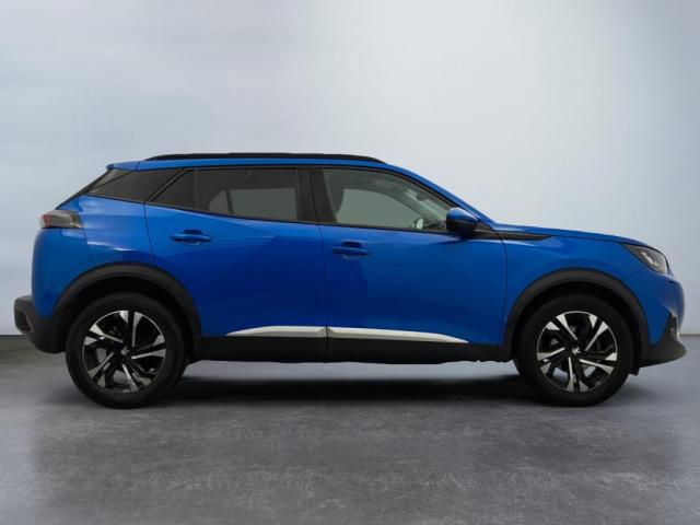 Peugeot 2008 image 8