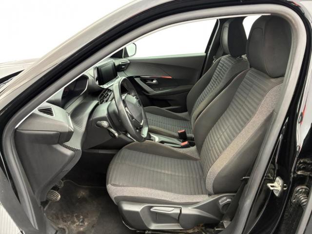 Peugeot 2008 image 6