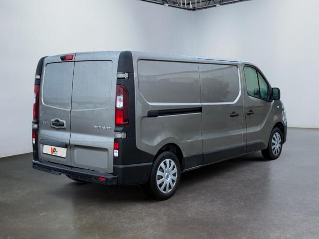 Renault Trafic image 2