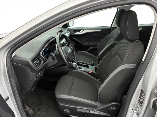 Ford Focus image 6