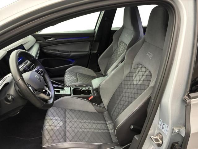 Volkswagen Golf image 6