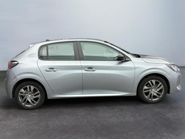 Peugeot 208 image 6