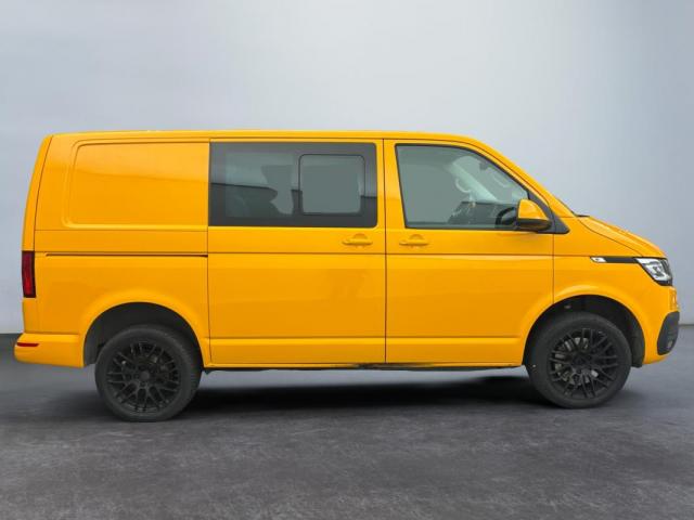 Volkswagen Transporter image 6