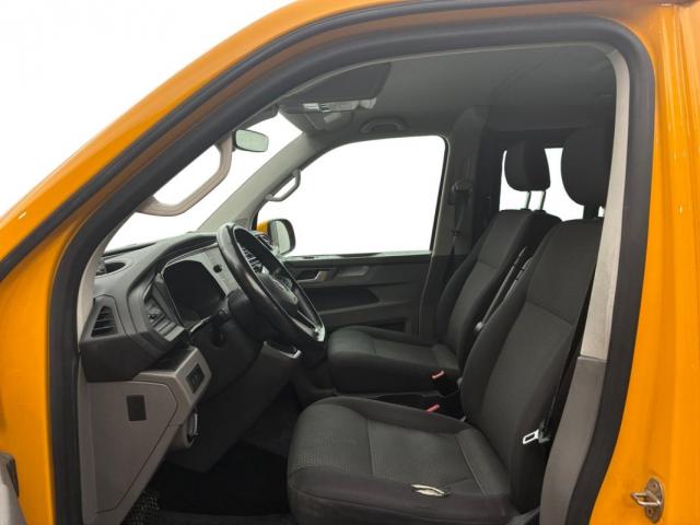 Volkswagen Transporter image 5