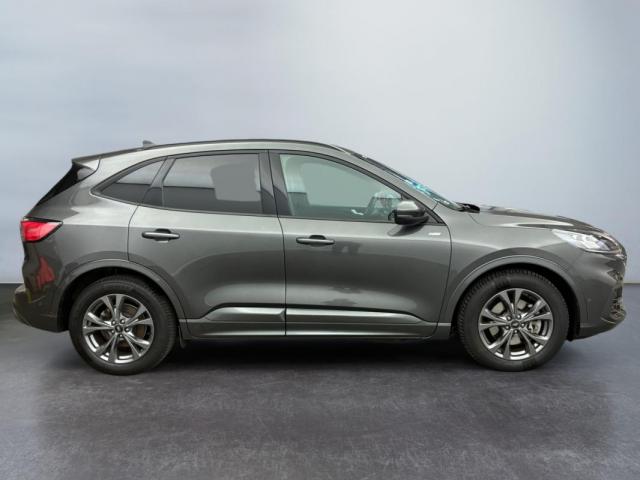 Ford Kuga image 6