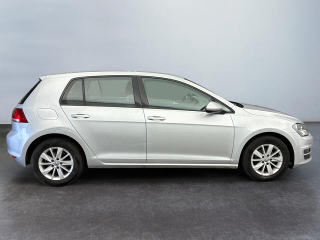 Volkswagen Golf image 6