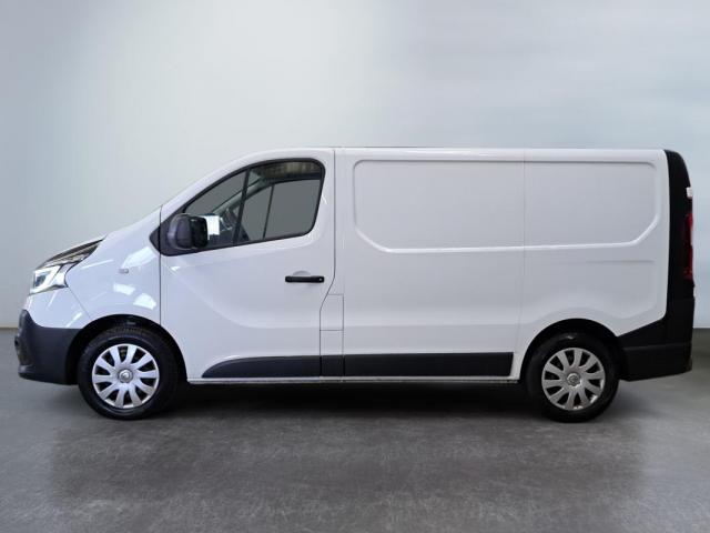 Renault Trafic image 2