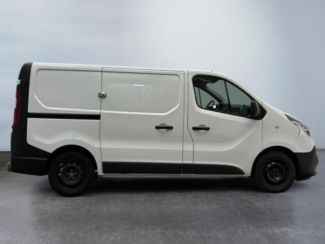 Renault Trafic image 1