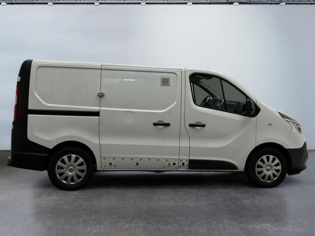 Renault Trafic image 8