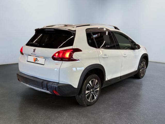 Peugeot 2008 image 1