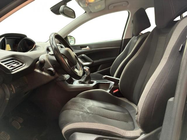 Peugeot 308 image 3