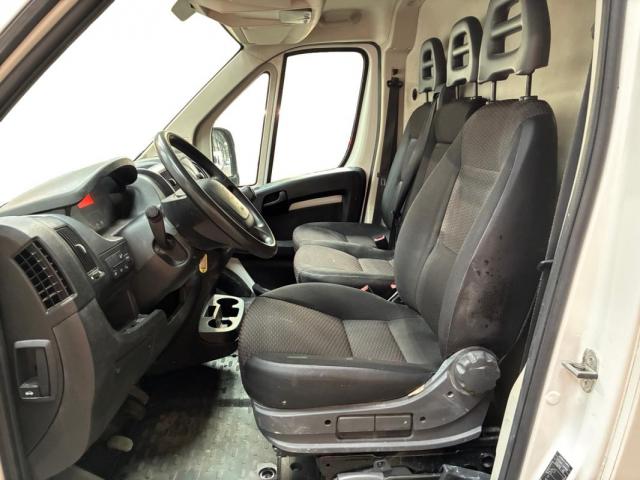 Peugeot Boxer image 3