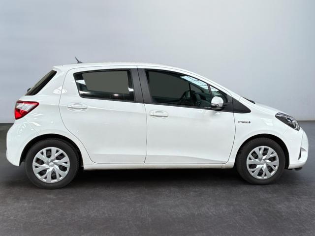 Toyota Yaris image 2