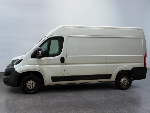 Peugeot Boxer image 1