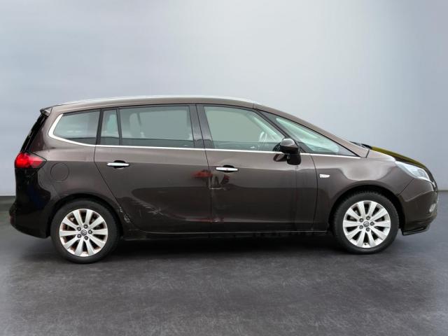Opel Zafira Tourer image 5