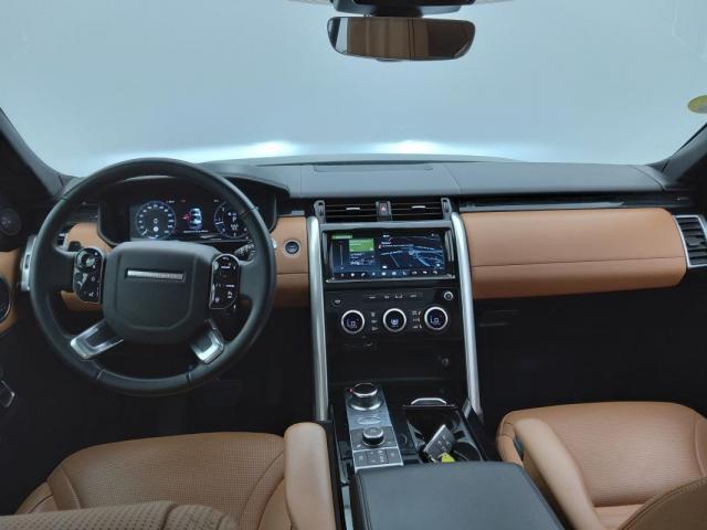 Land Rover Discovery image 2