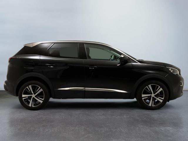 Peugeot 3008 image 2