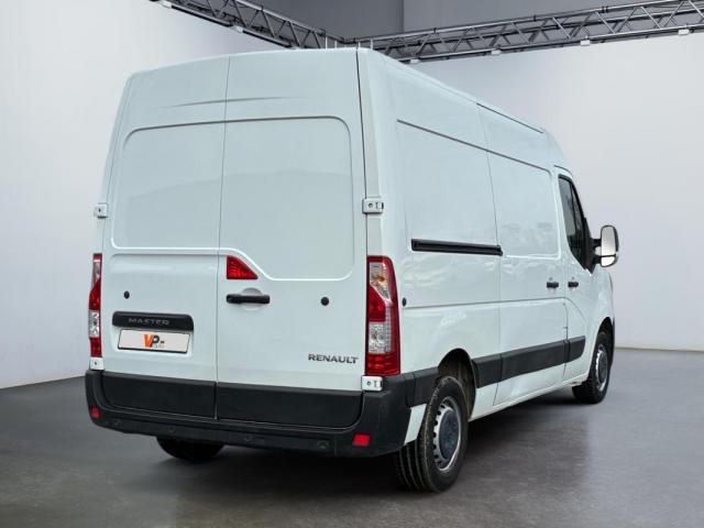Renault Master image 8