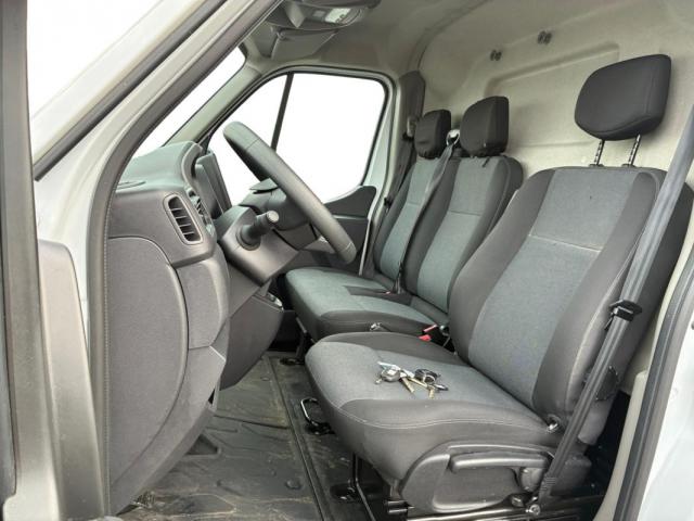 Renault Master image 7