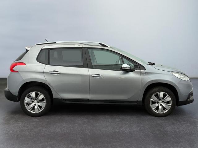 Peugeot 2008 image 2