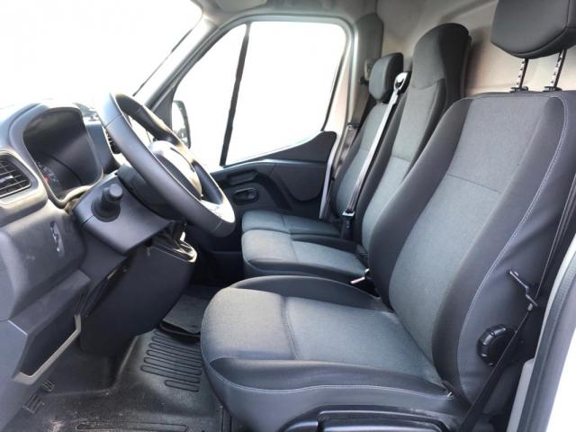 Renault Master image 7