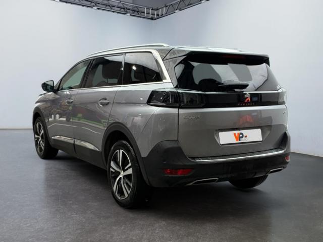 Peugeot 5008 image 1