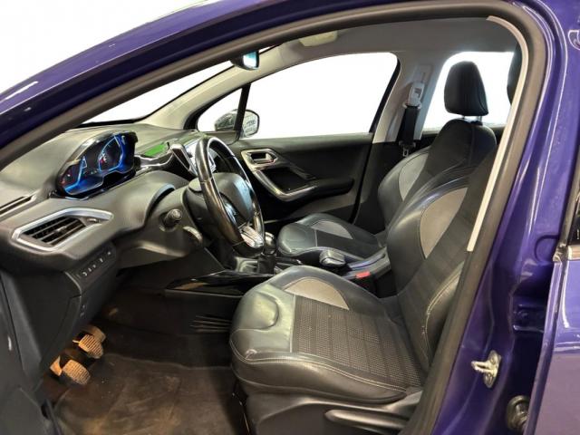 Peugeot 2008 image 2