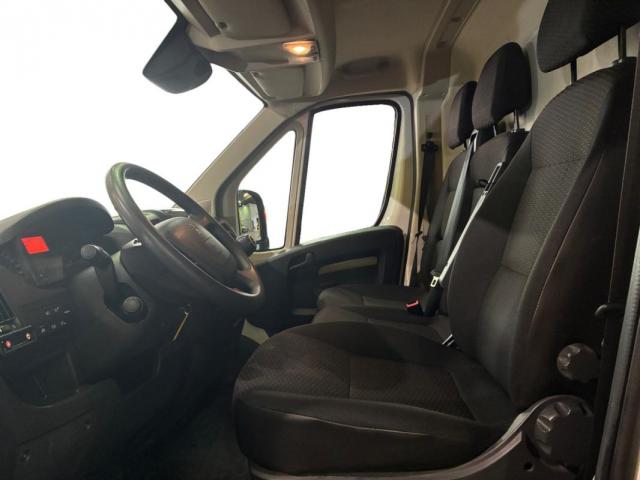 Peugeot Boxer image 2