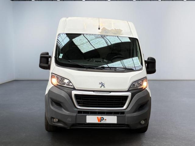 Peugeot Boxer image 1