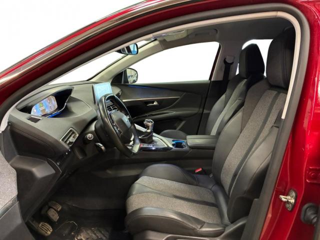 Peugeot 3008 image 3