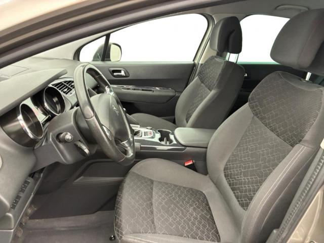 Peugeot 3008 image 1