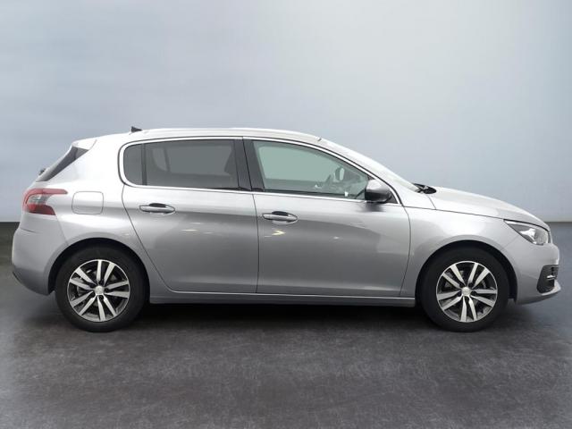Peugeot 308 image 6