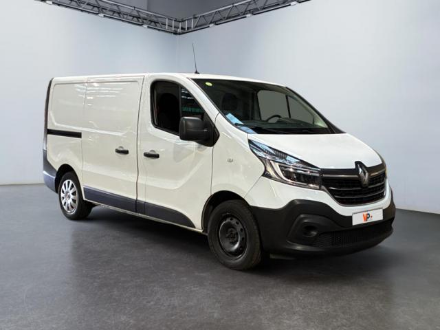 Renault Trafic image 2