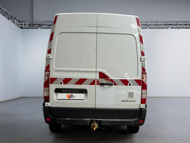 Renault Master image 2