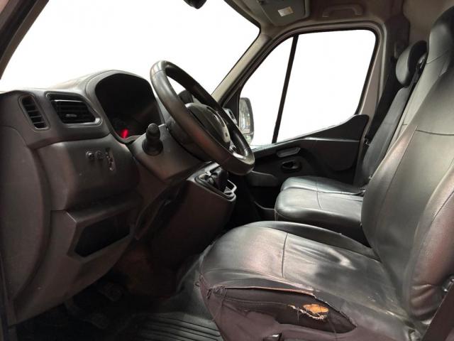 Renault Master image 1