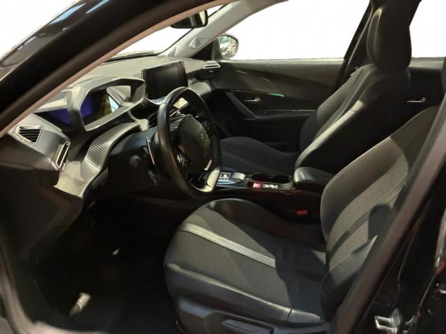 Peugeot 2008 image 6