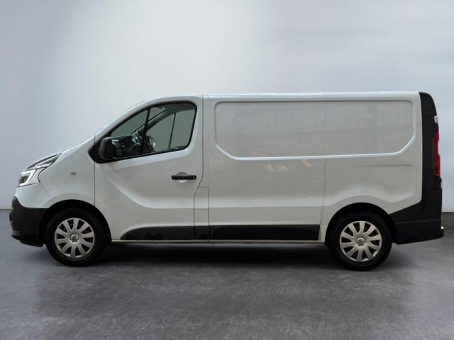 Renault Trafic image 1