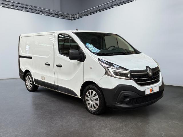 Renault Trafic image 2
