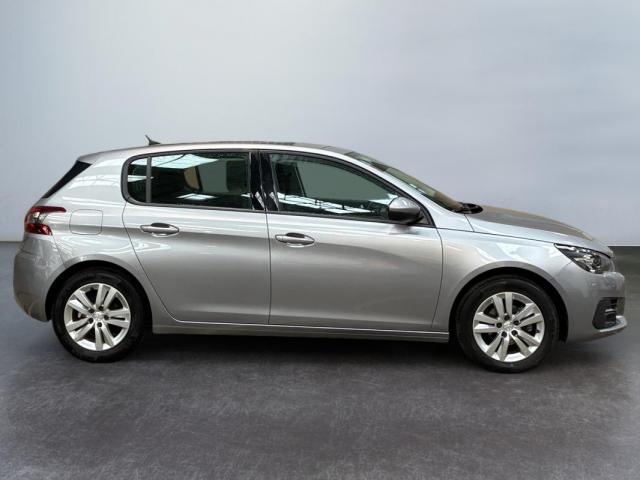 Peugeot 308 image 1