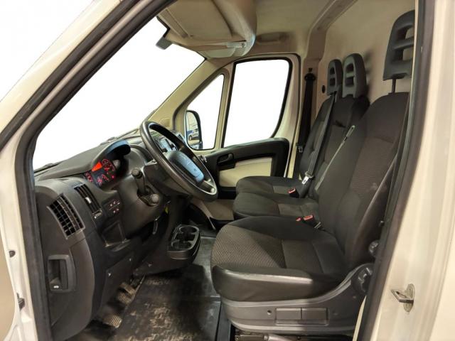 Peugeot Boxer image 3