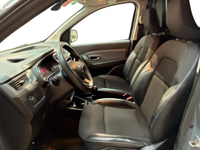 Renault Express Van image 2