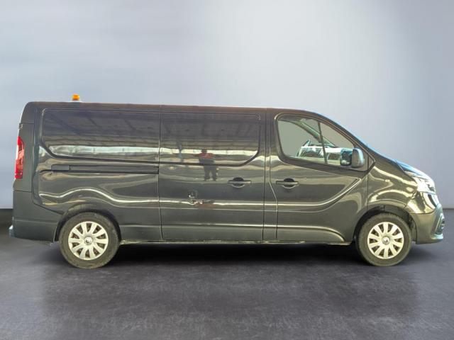 Renault Trafic image 2