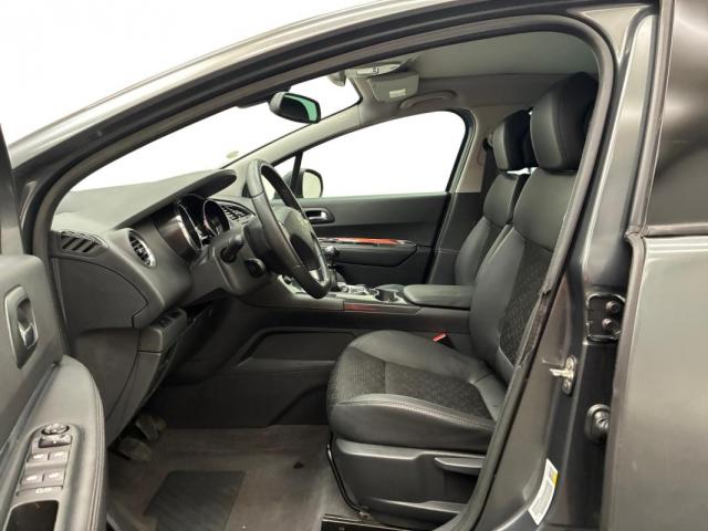 Peugeot 3008 image 3