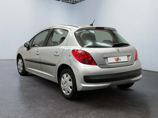 Peugeot 207 image 3