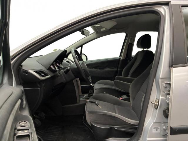 Peugeot 207 image 1