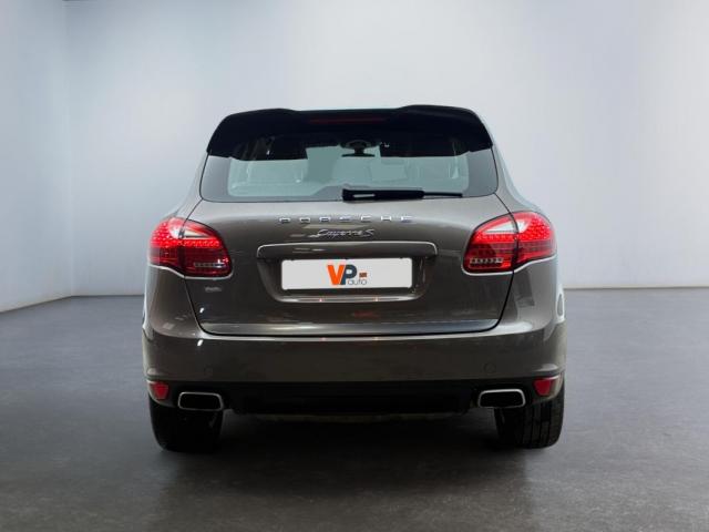 Porsche Cayenne image 1