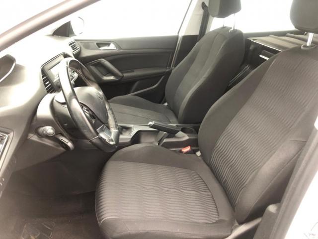 Peugeot 308 image 2