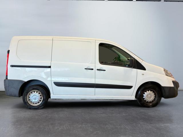 Peugeot Expert image 1