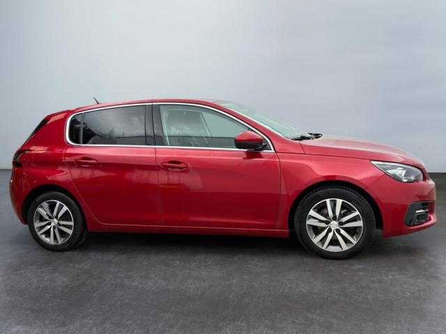 Peugeot 308 image 2