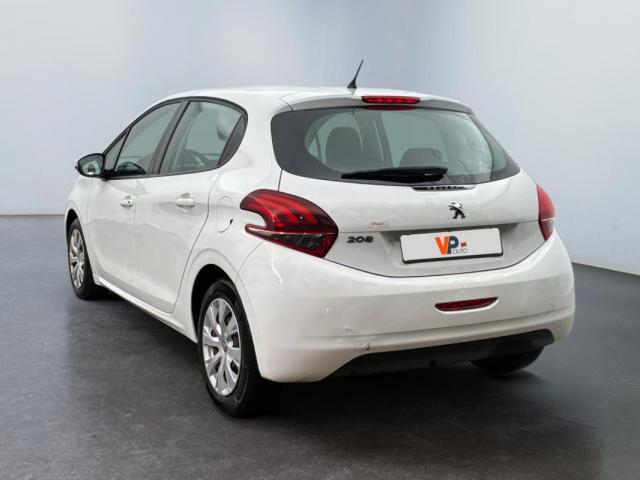 Peugeot 208 image 2